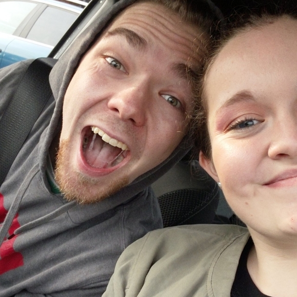 Meet your Posher, Abby - Picture 2 of 4